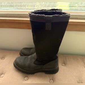 Khombu Black Shearling-Lined Boots